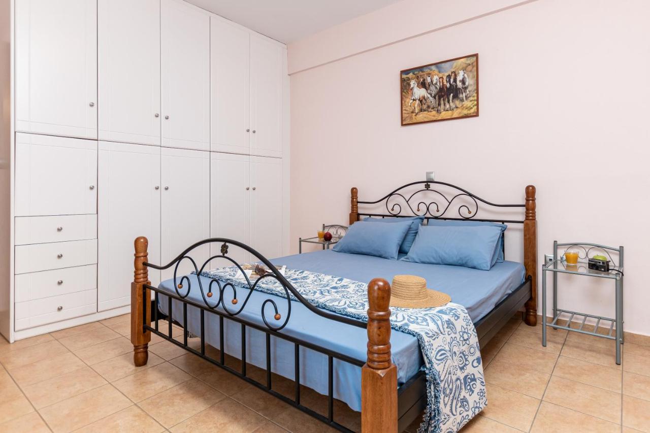 Nick & Debbie'S Two-Storey Apartment Mélanes Εξωτερικό φωτογραφία