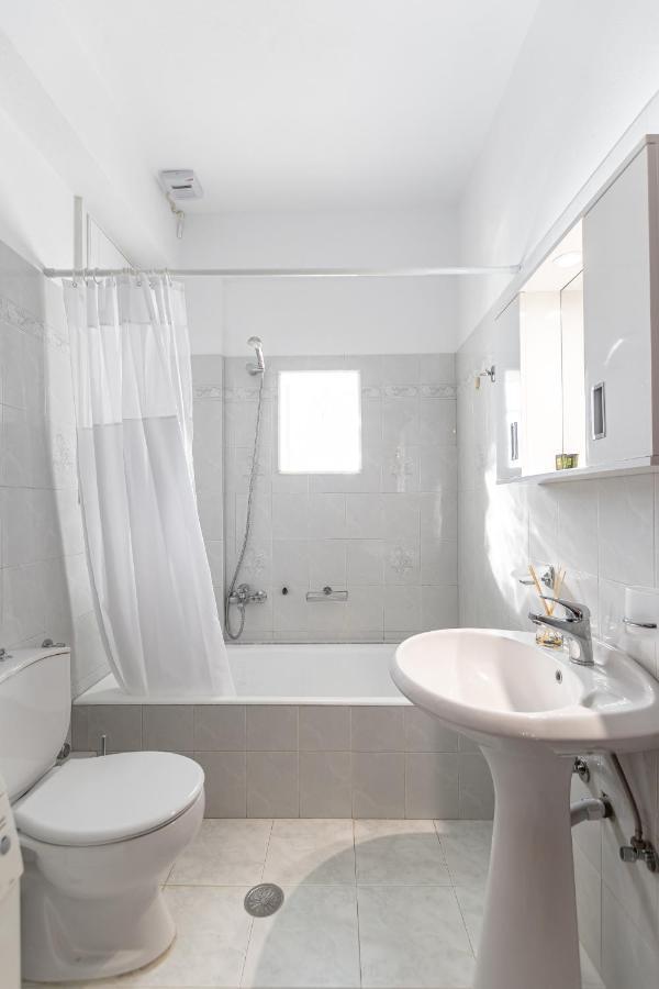 Nick & Debbie'S Two-Storey Apartment Mélanes Εξωτερικό φωτογραφία